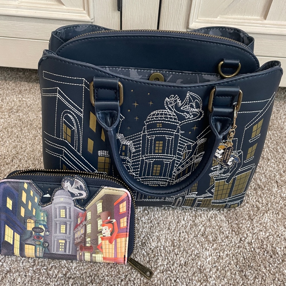 Loungefly Diagon Alley Harry Potter handbag with matching wallet & bag charm